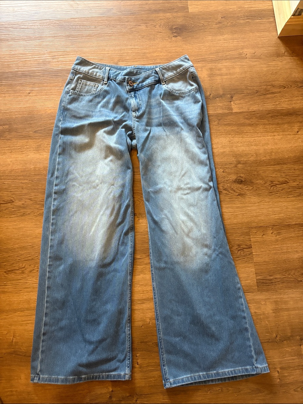 HALARA Size SMALL Women's Wide Leg Light Blue Jeans